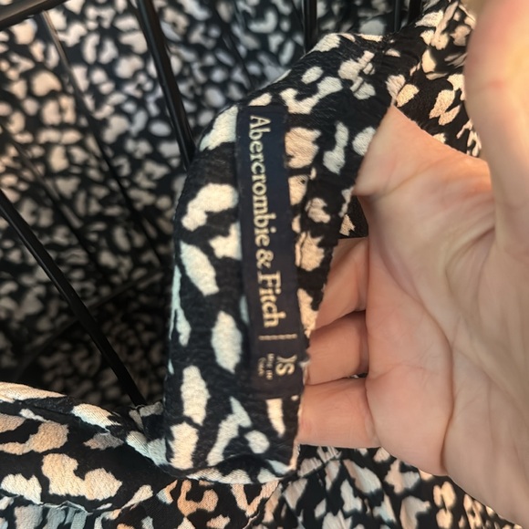 Abercrombie and Fitch, black and white cheetah print spaghetti strap jumpsuit - Picture 5 of 5
